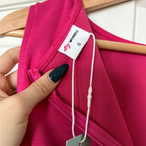 Elegant Pink Sleeveless Dress - Picture 5 of 5